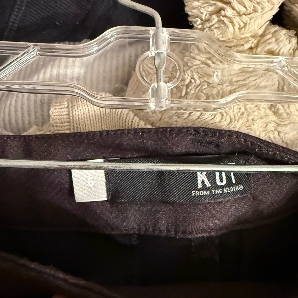 Kut from the Kloth Women's Skinny Pants - Picture 4 of 5